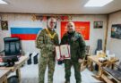 Герой РФ Андрей Буйлов получил знак почетного гражданина Чувашии в зоне СВО
