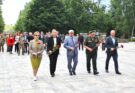В Парке Победы Самары установили памятный знак и высадили еловую аллею